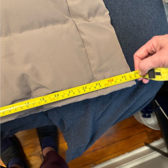 Aritzia Tna The Powder Parka - Size L - Picture 4 of 9